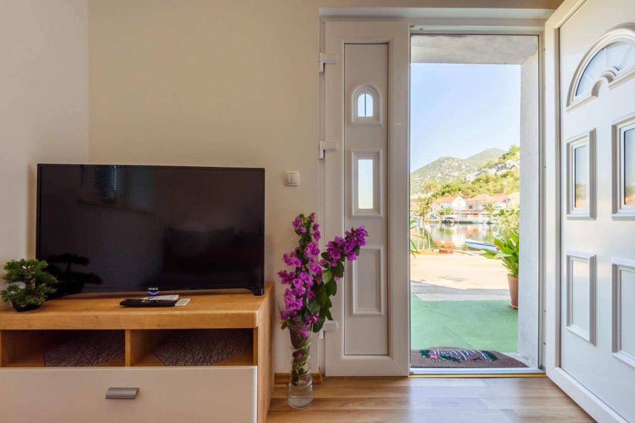 Apartment Dego Near Ploce, Riverfront, Parking Rogotin 外观 照片