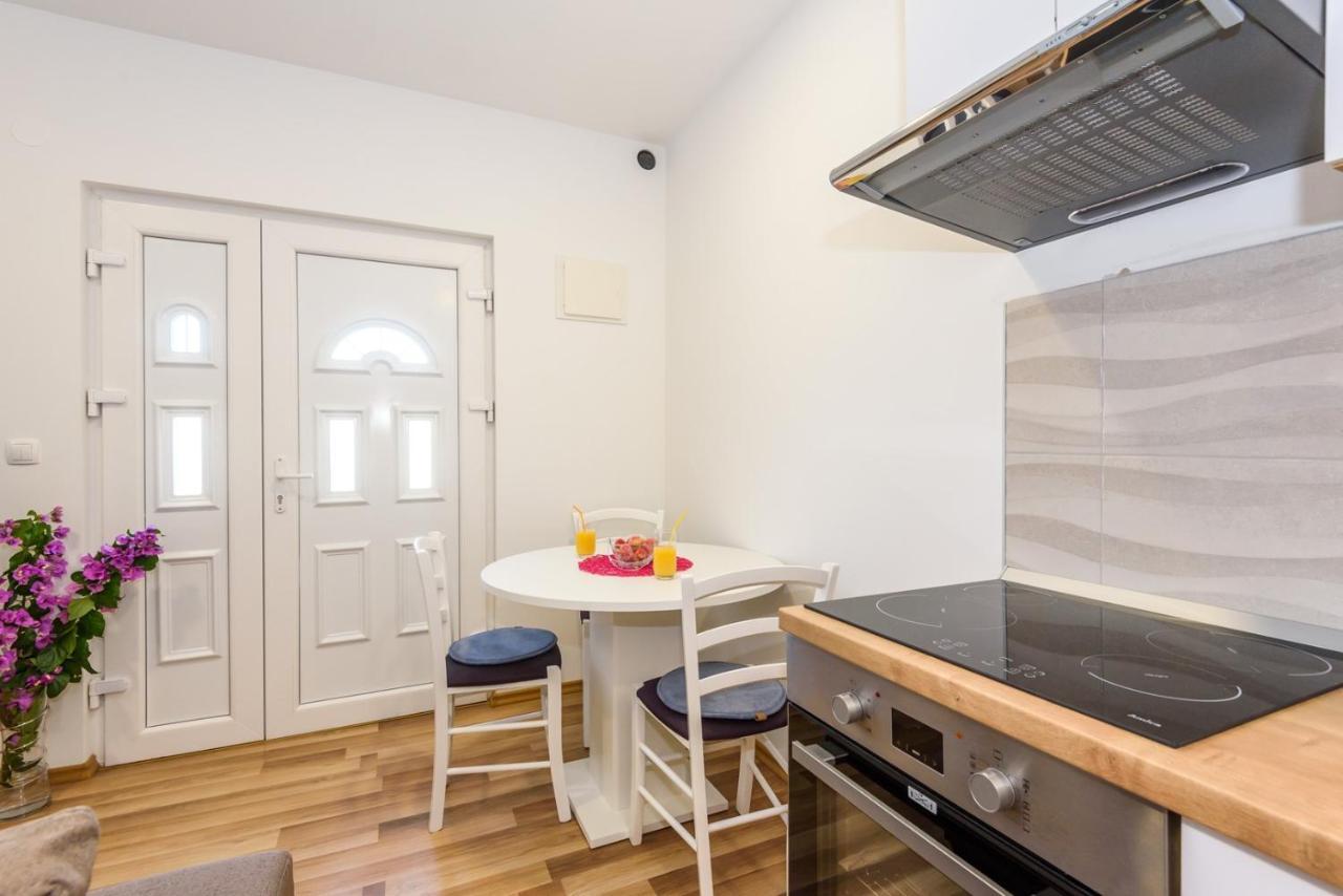 Apartment Dego Near Ploce, Riverfront, Parking Rogotin 外观 照片