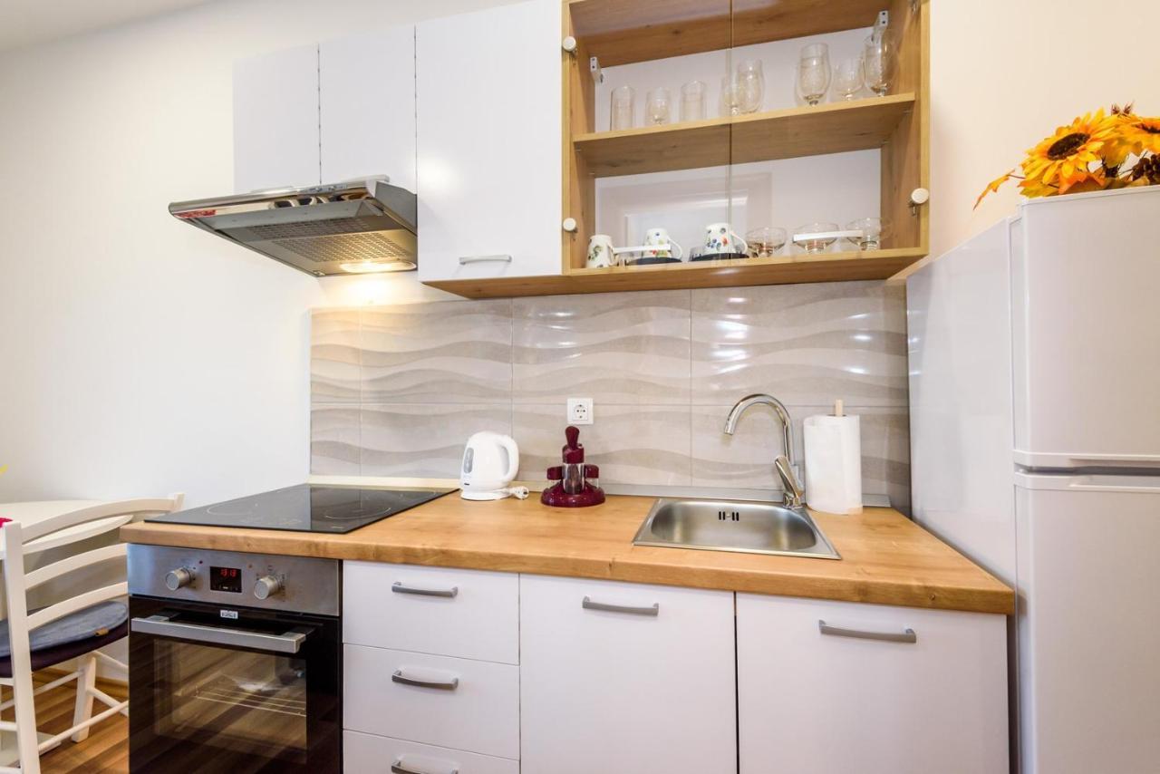 Apartment Dego Near Ploce, Riverfront, Parking Rogotin 外观 照片