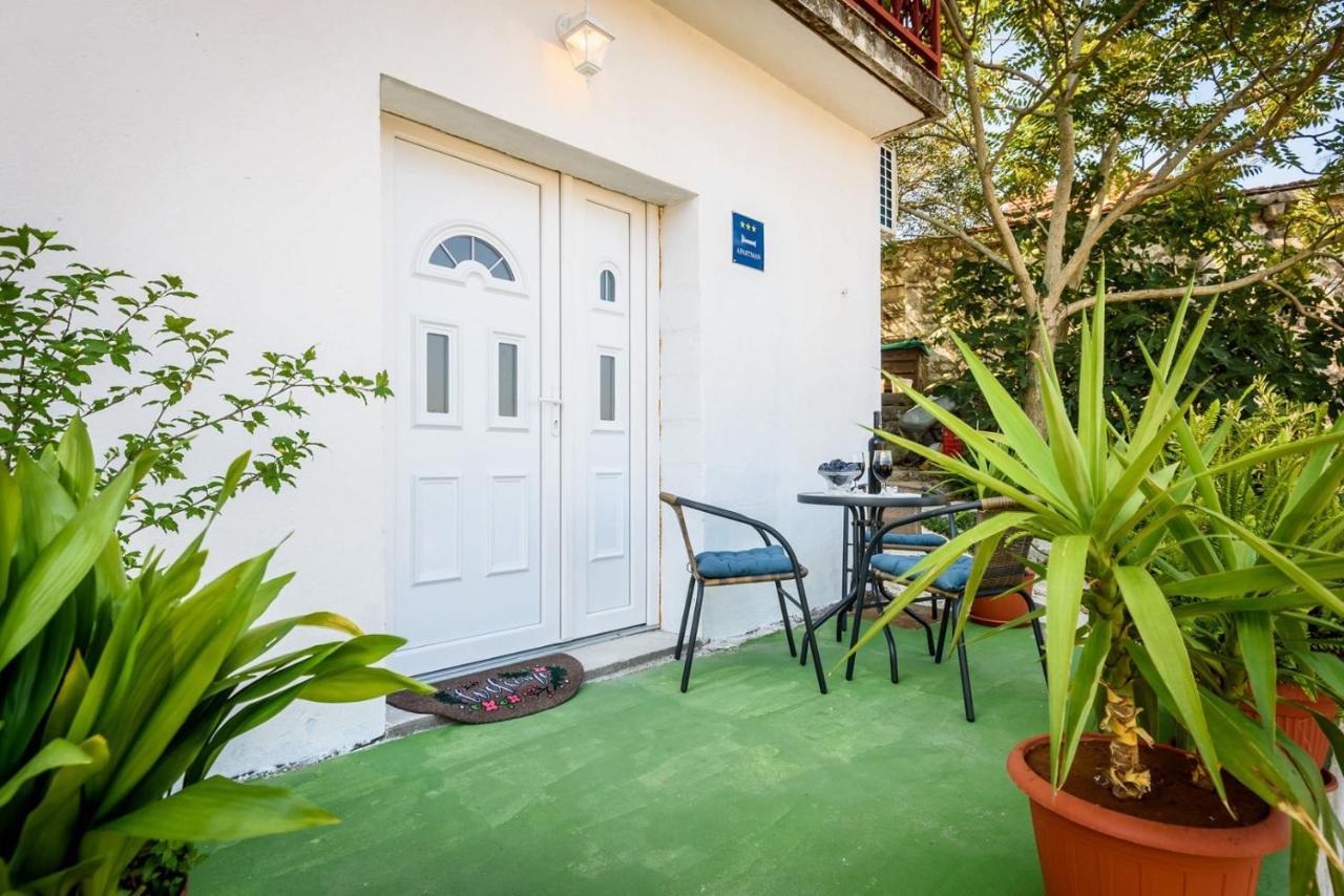 Apartment Dego Near Ploce, Riverfront, Parking Rogotin 外观 照片